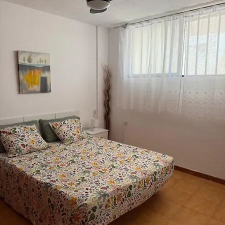 Cristianos, Walking To Beach, High Speed Wifi Apartmán *